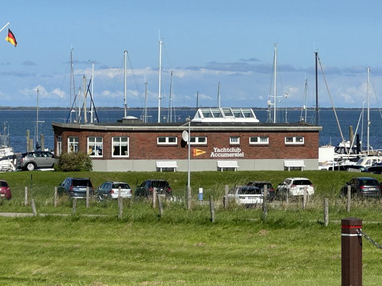 Lage und Ausstattung Ferienhaus Landhaus Seeblick in Dornum an der Nordsee